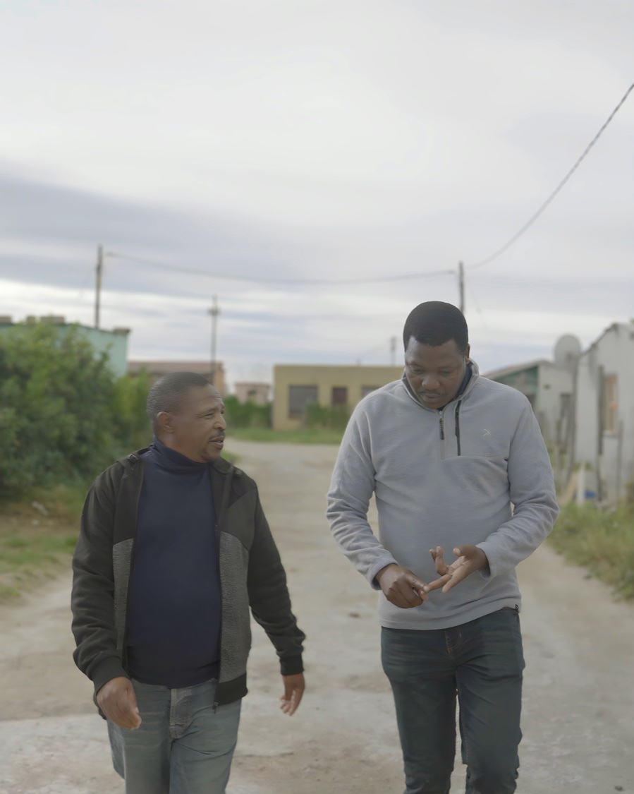 Two leaders in conversation during coaching